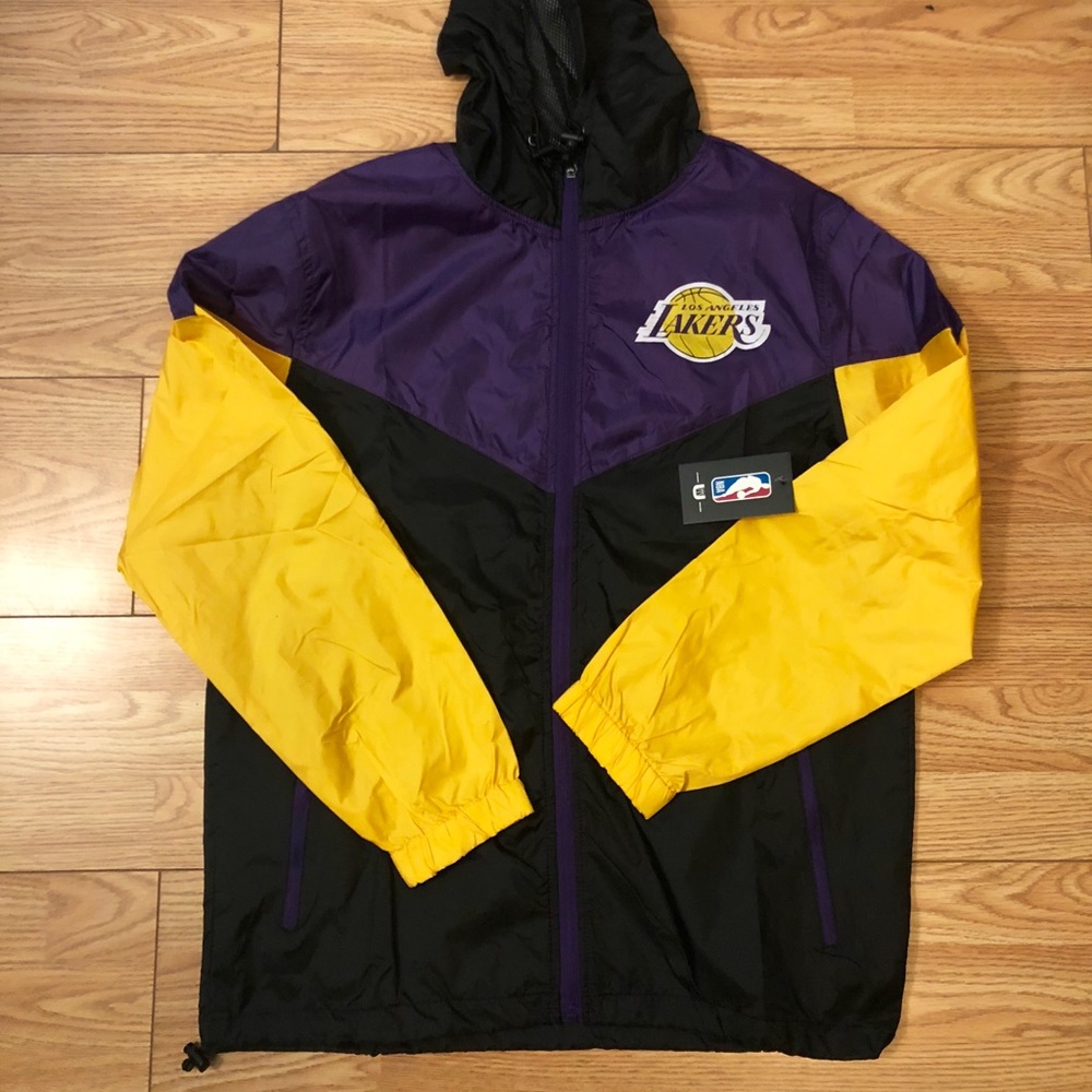 LOS ANGELES LAKERS WINDBREAKER